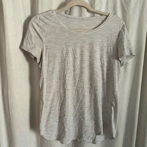 Lululemon white and gray short sleeve top